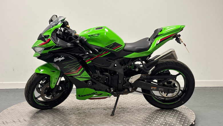 Kawasaki Ninja Zx 4 ZX400SRFNN (24MY)